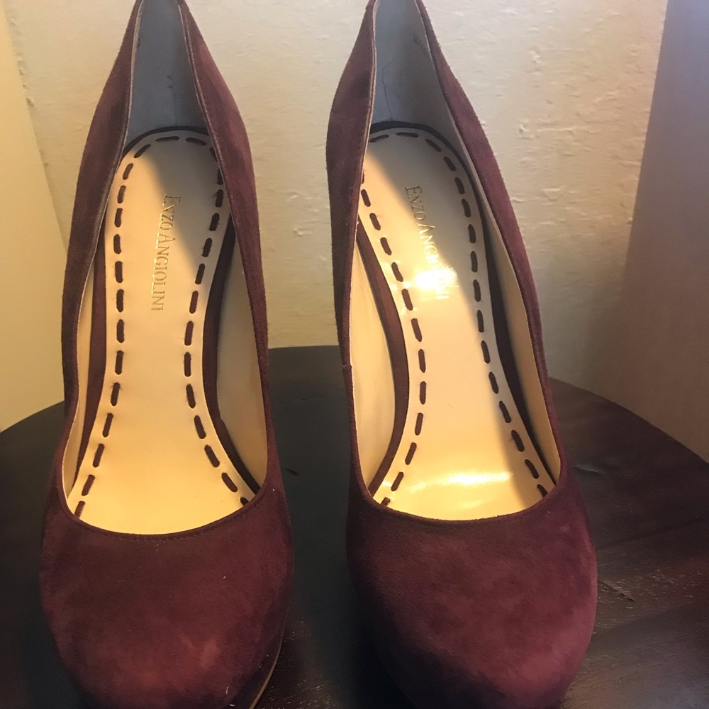 Enzo Angiolini plum suede pumps
